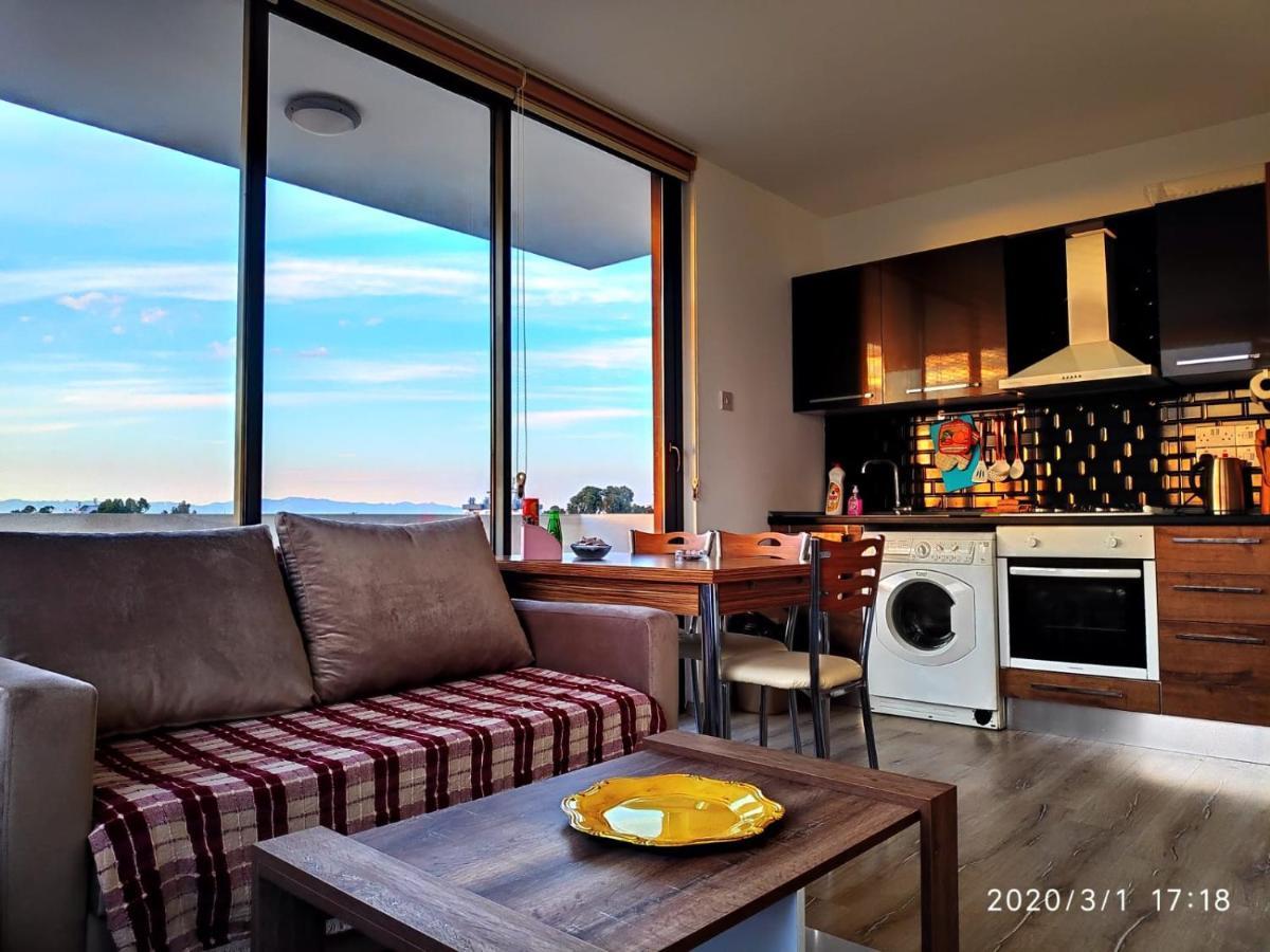 Uptown Holiday App & Pool Daily Rental Contactless Check In & Check Out Famagusta  Esterno foto