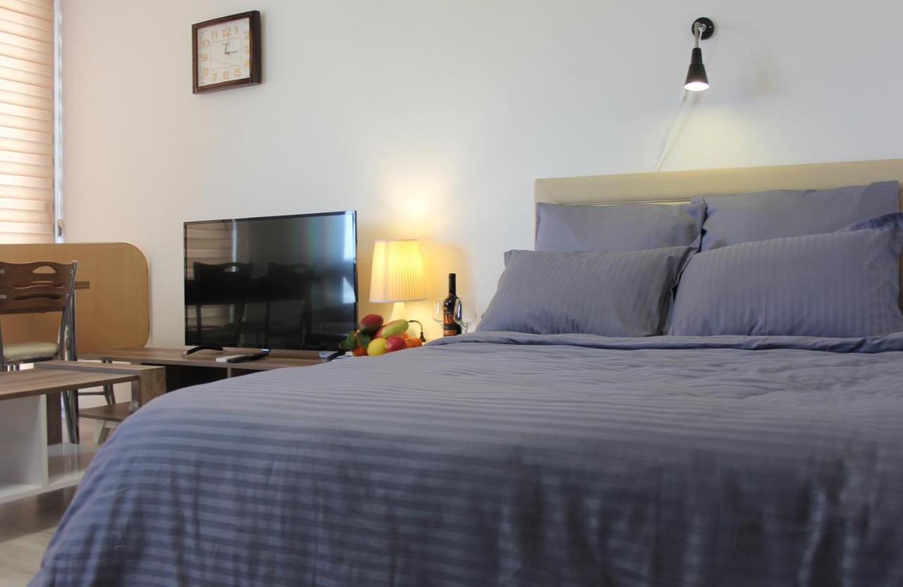 Uptown Holiday App & Pool Daily Rental Contactless Check In & Check Out Famagusta  Esterno foto
